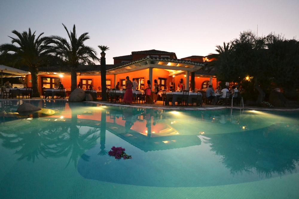 Felix Hotels - Galanias Hotel & Retreat Bari Sardo Exterior foto