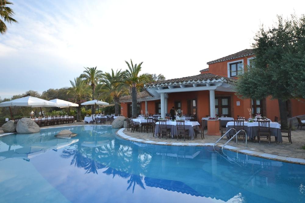 Felix Hotels - Galanias Hotel & Retreat Bari Sardo Exterior foto